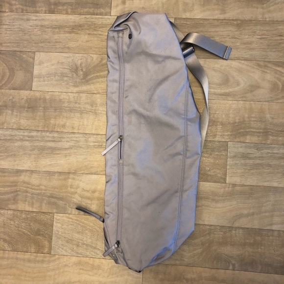 lululemon mat bag
